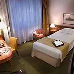Cavour מלון 4*