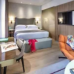 Cavour מלון 4*