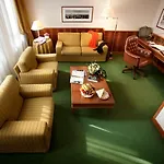Cavour מלון 4*