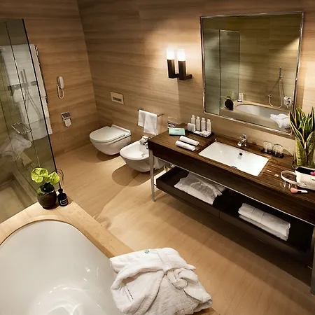 Cavour 4* Mediolan