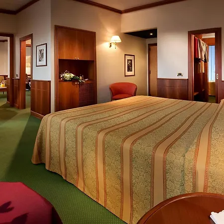 Cavour Hotel