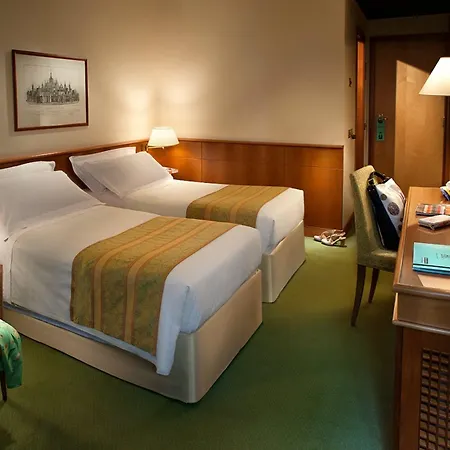Cavour 4*