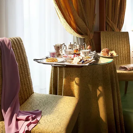 Cavour Hotel Milán