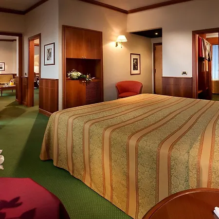 Cavour 4* Milán