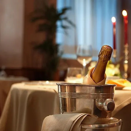 Cavour 4* Milán