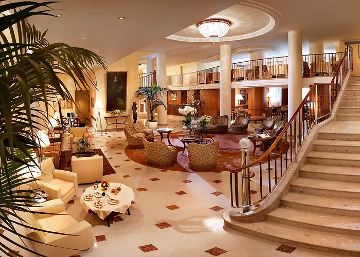 Cavour Otel
