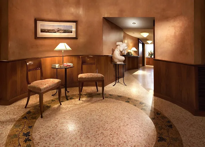 Cavour 4* Milano