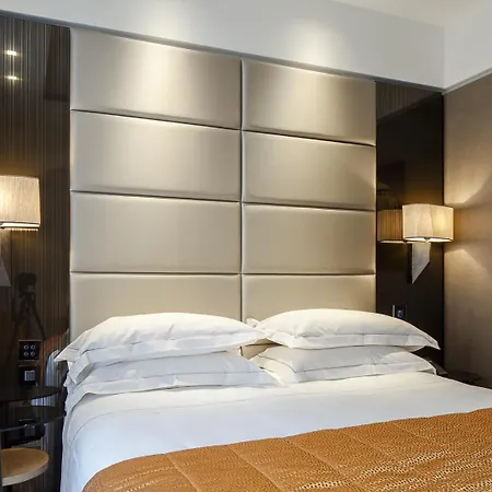 Cavour Hotel 4*