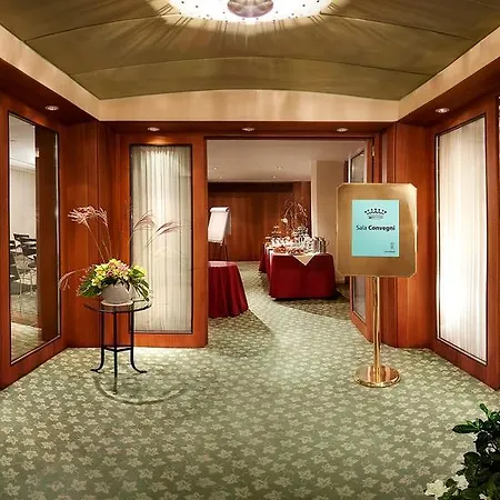 卡沃尔酒店 米兰