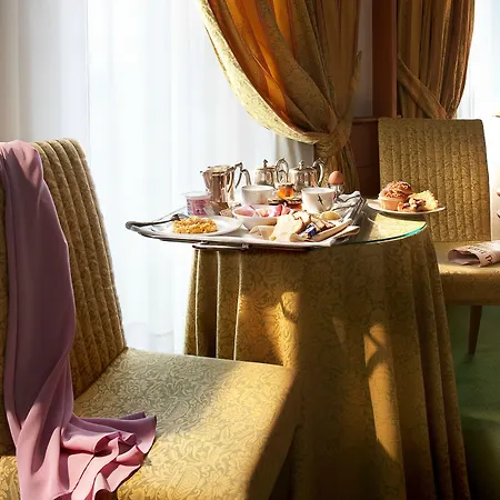 Cavour Hotel Mailand