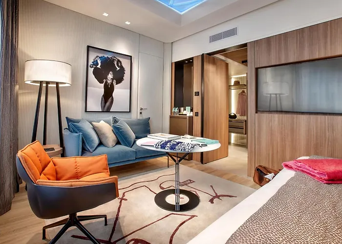 Cavour 4* Milaan
